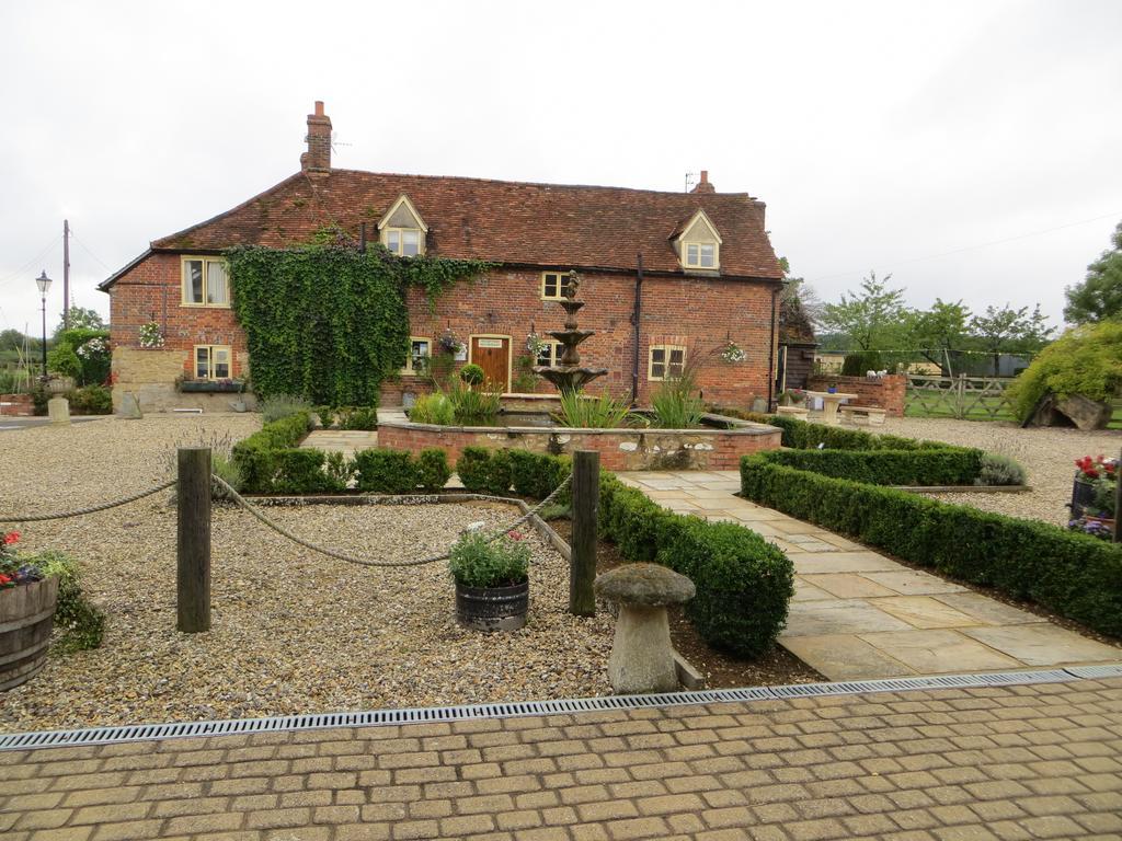 Вилла Common Leys Farm Waterperry Номер фото
